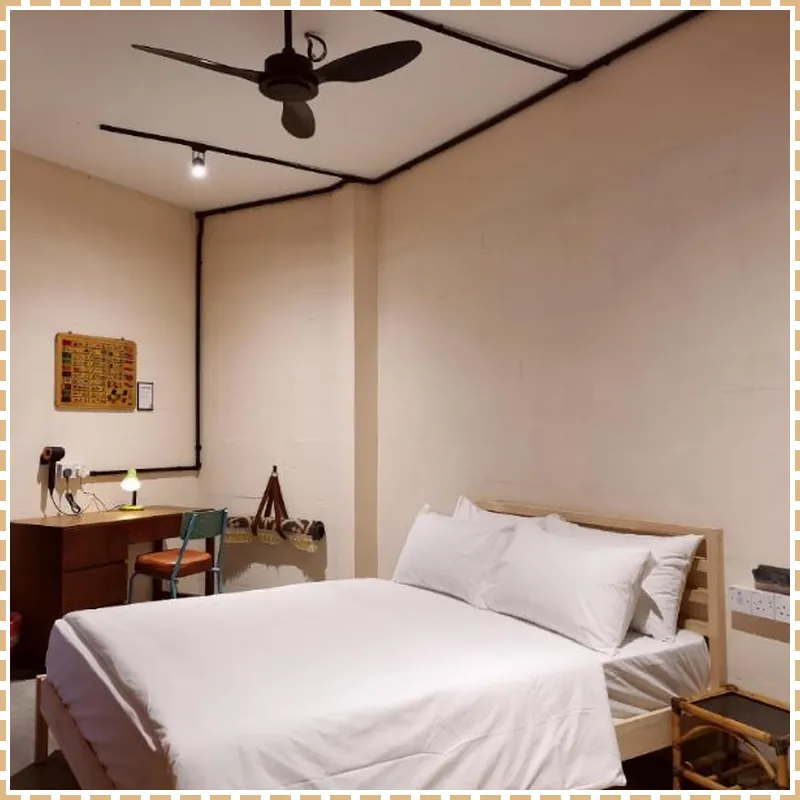 Walk-Up To SIAR - Children Not Allowed 호텔 내부 이미지