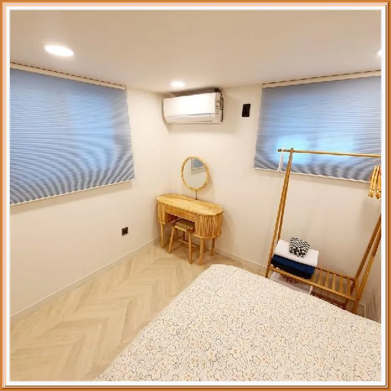 Newly Renovated 100-Year-Old House @4Subway Lines 호텔 내부 이미지