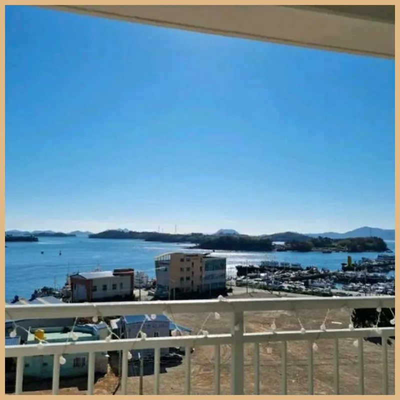J910 Yeosu Ubless 16-pyeong Deluxe Queen Bed Ocean View Room 호텔 시설 이미지