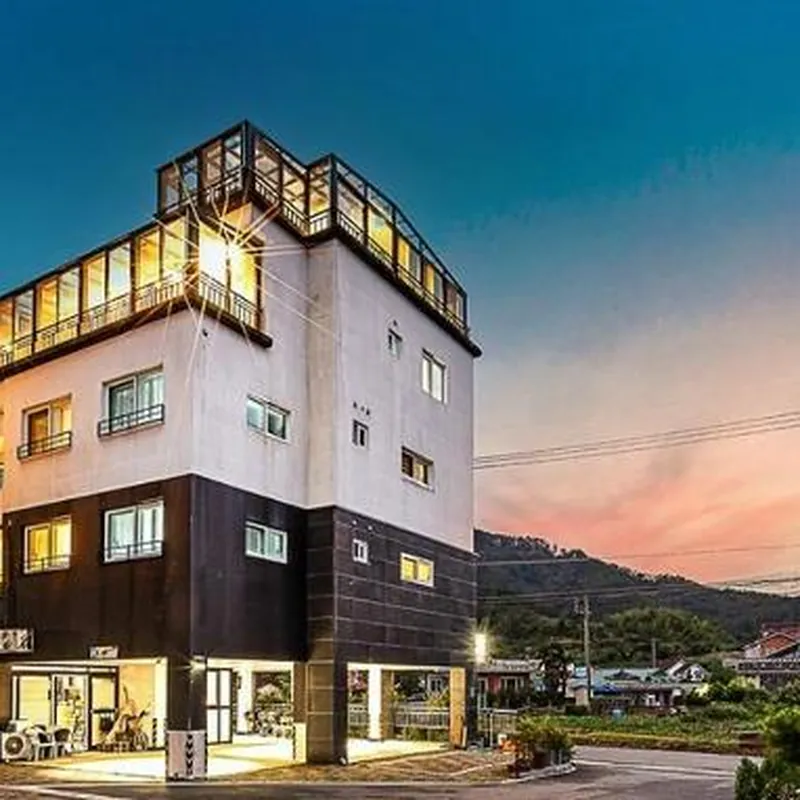 Geoje Modern 239 Pension 호텔 이미지